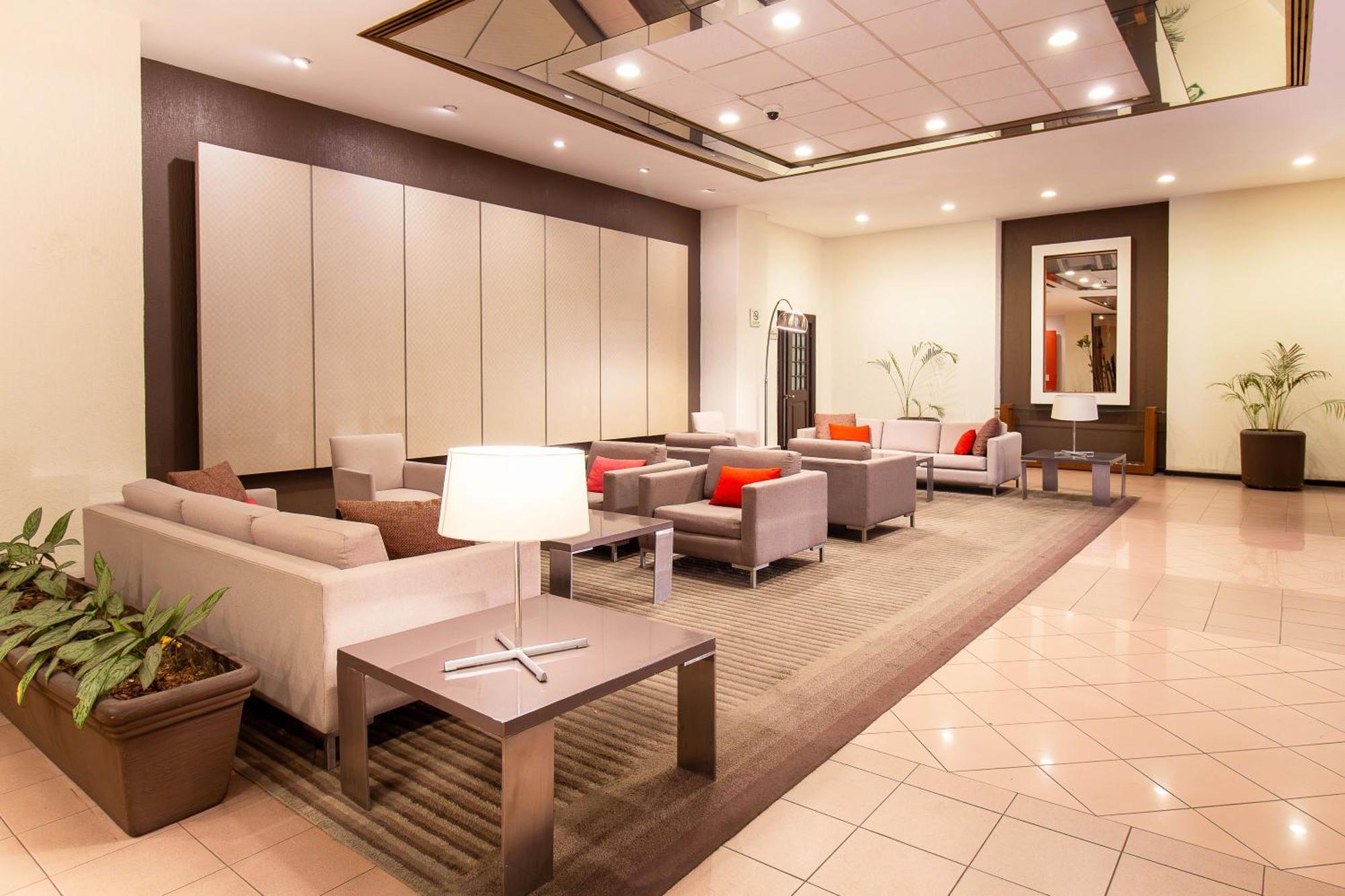 Hotel Guadalajara Plaza Expo Eksteriør bilde