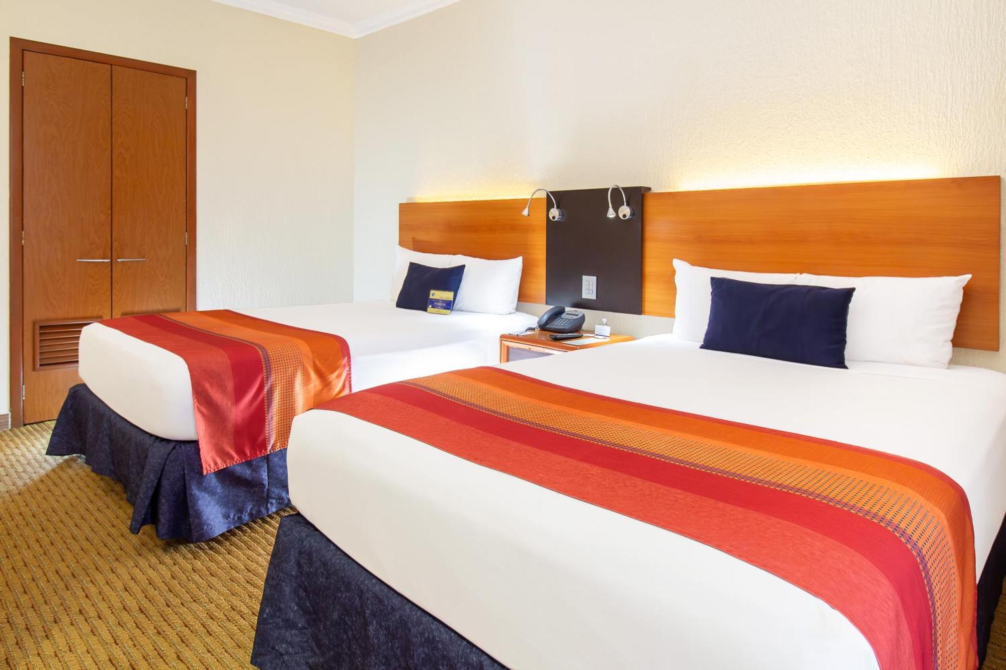 Hotel Guadalajara Plaza Expo Eksteriør bilde