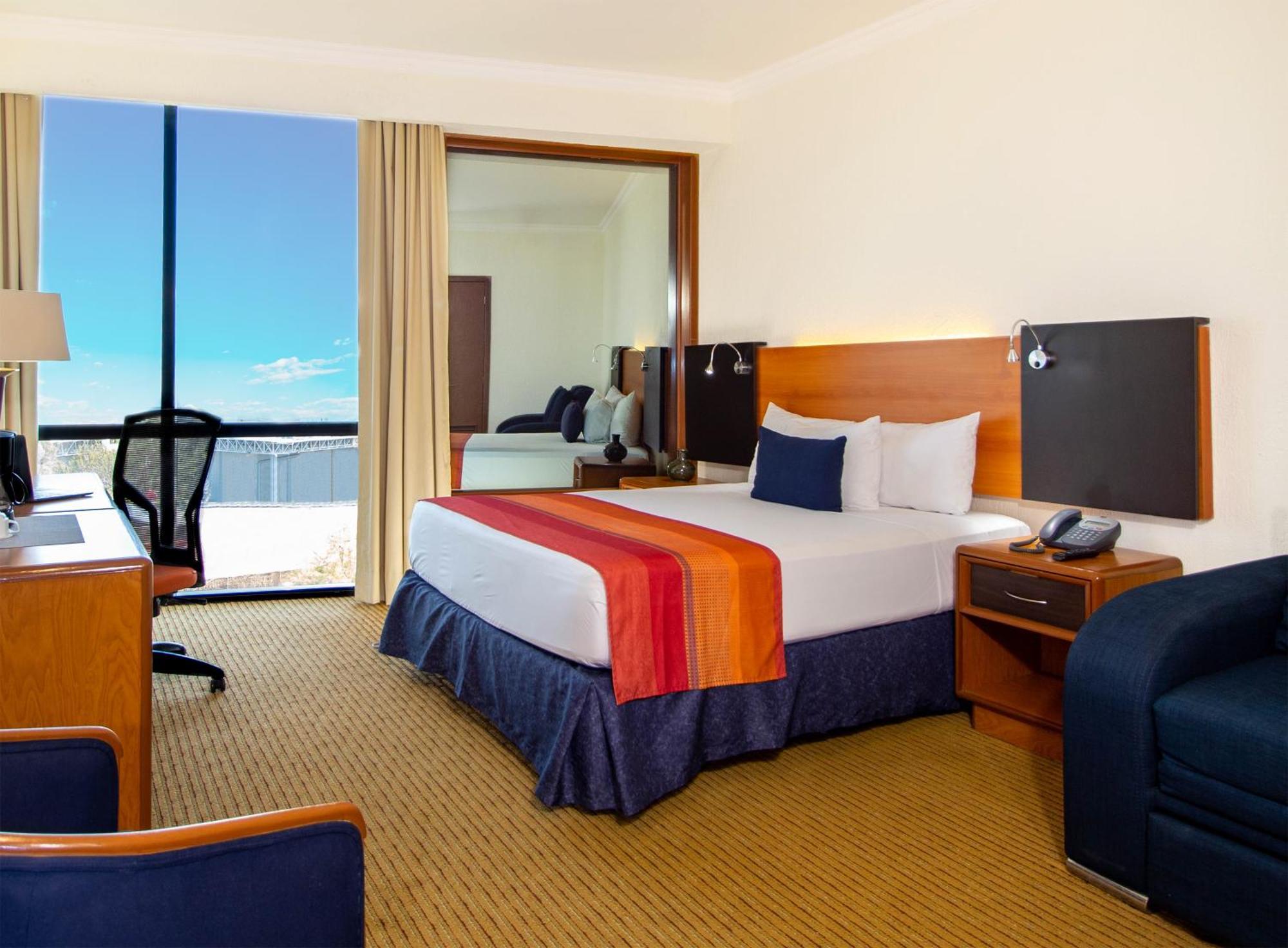 Hotel Guadalajara Plaza Expo Eksteriør bilde